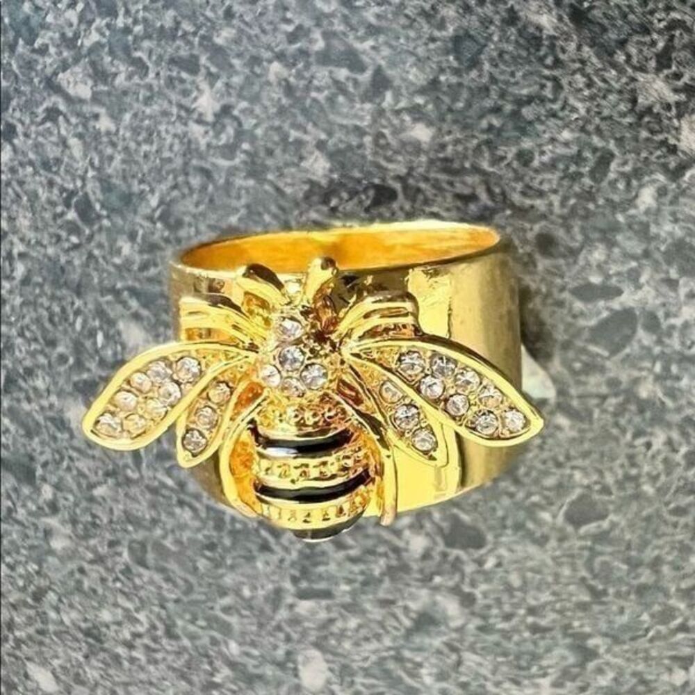 Fashion Korean luxury bee ring size 8 - Picture 6 of 8